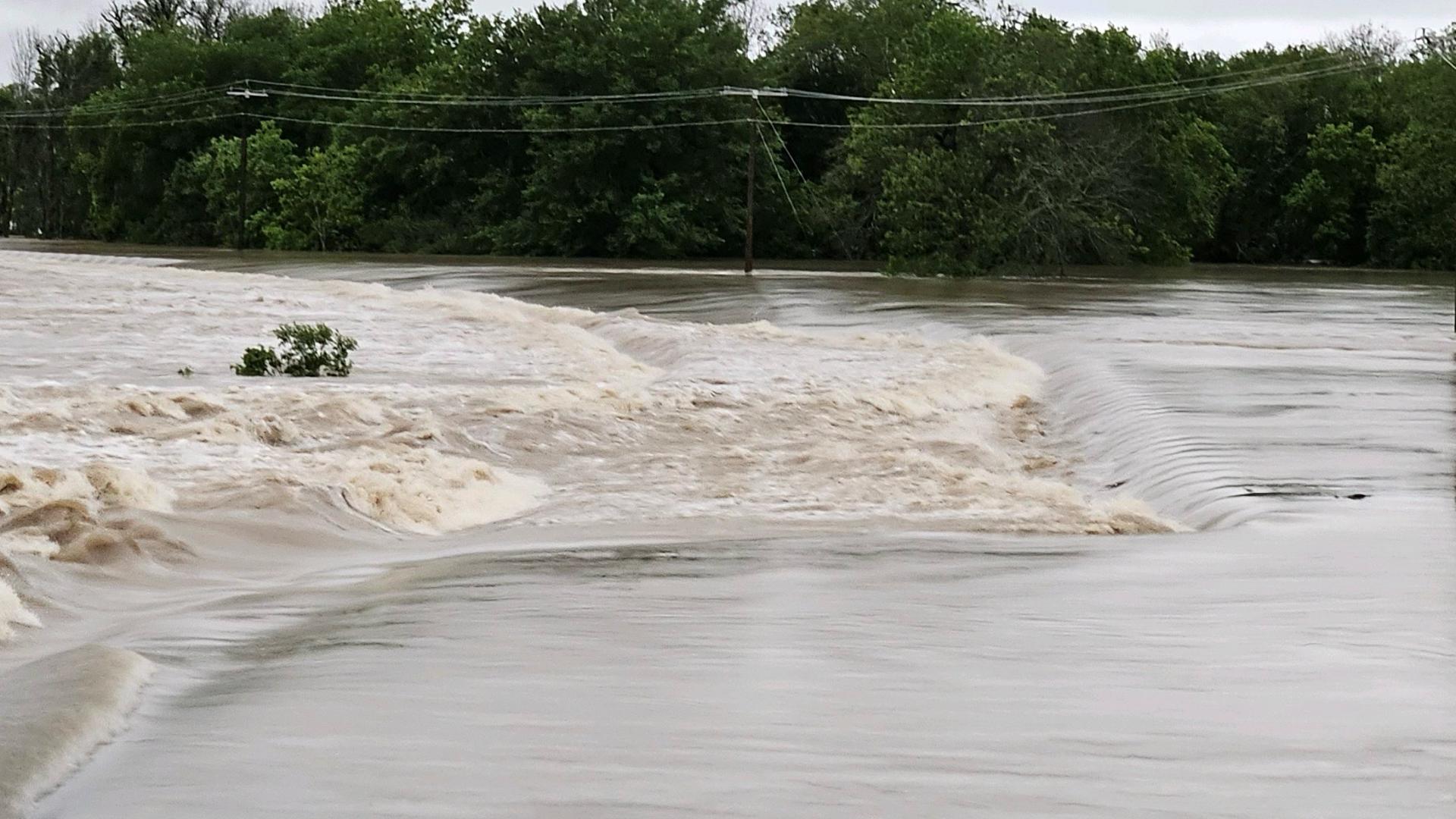 Houston Bayous And Streams Check Water Levels Flood Stage Khou