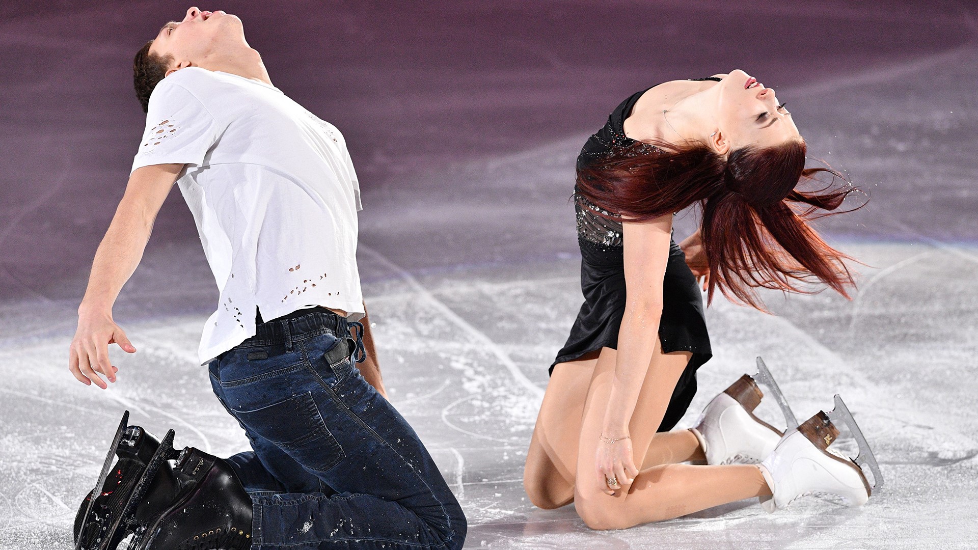 PHOTOS Figure Skaters Show Off Craziest Moves During Olympics Gala