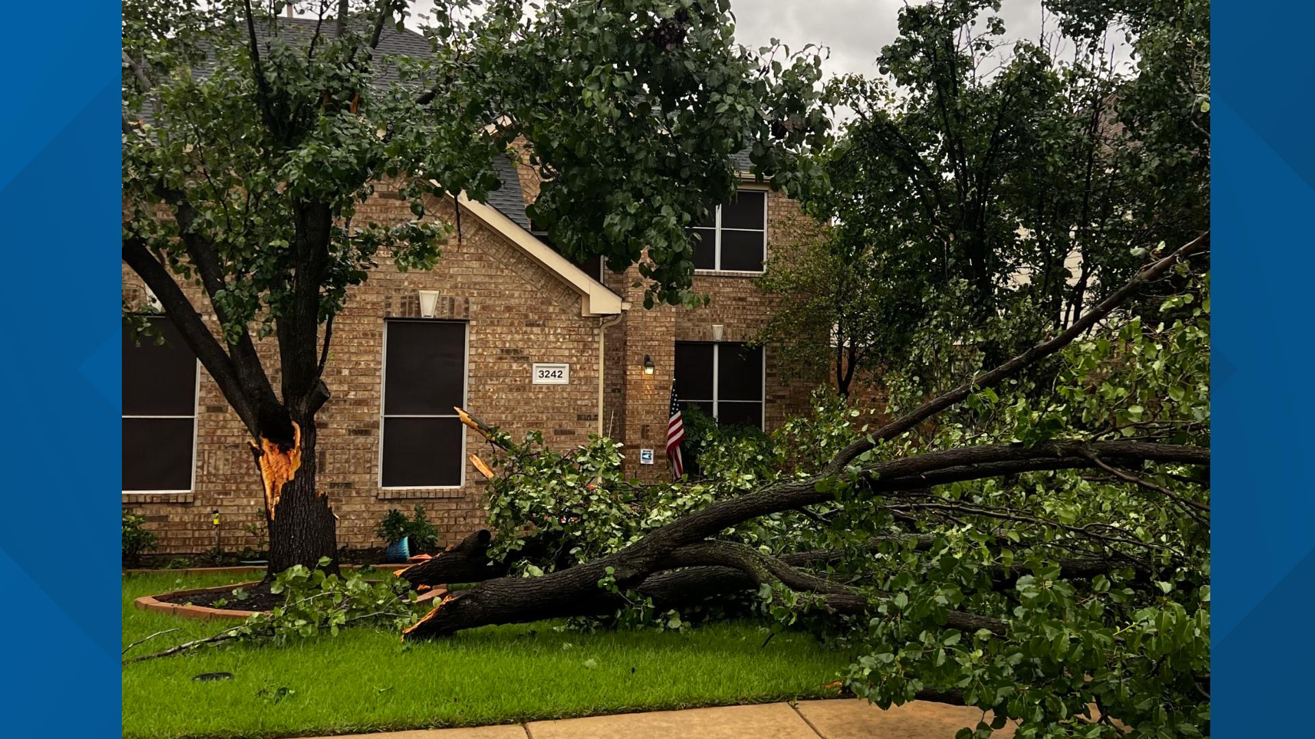 Dfw Severe Storm Damage After Tornado Warnings Updates Khou