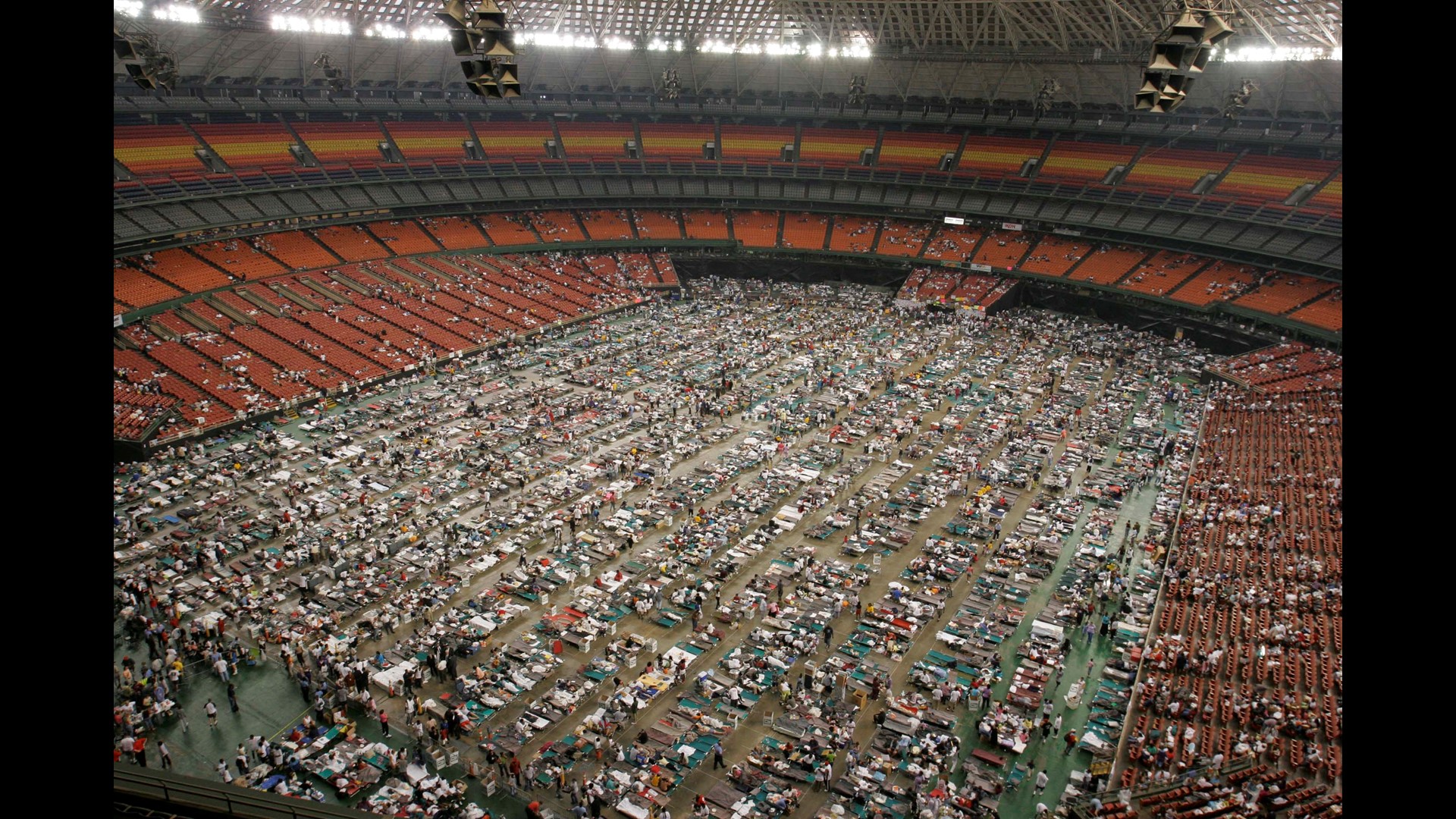 Photos Astrodome Welcomes Thousands Of Hurricane Katrina Evacuees