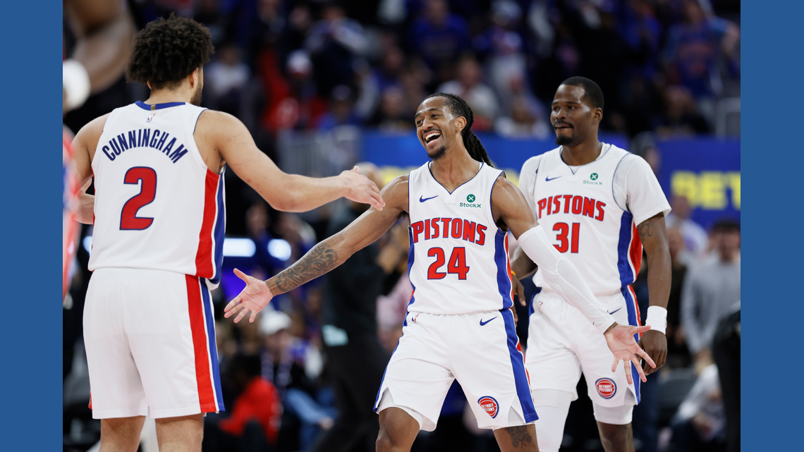 Mitchell ties NBA playoff mark with 39 points in 2nd half as Cavs even ...