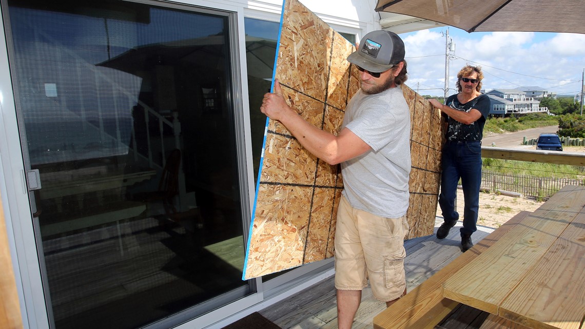 Henri becomes hurricane, moves toward the Northeast | khou.com