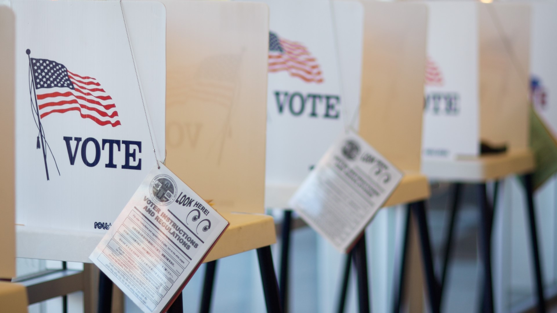 When do polls close on Super Tuesday and which states are voting