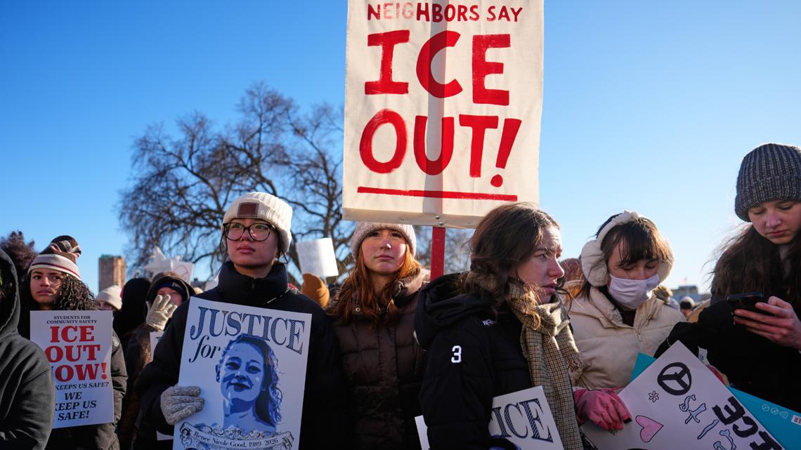 Texas leaders weigh in as Minnesota ICE shooting fuels shutdown debate