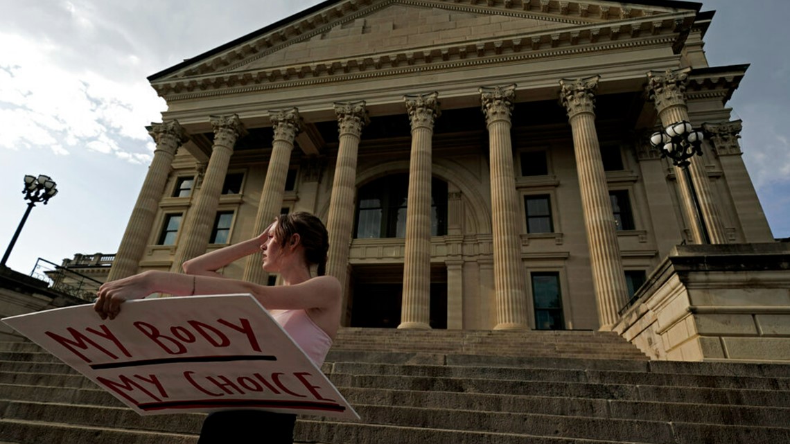 Abortion ruling intensifies fight to control state supreme courts - Vimarsana News