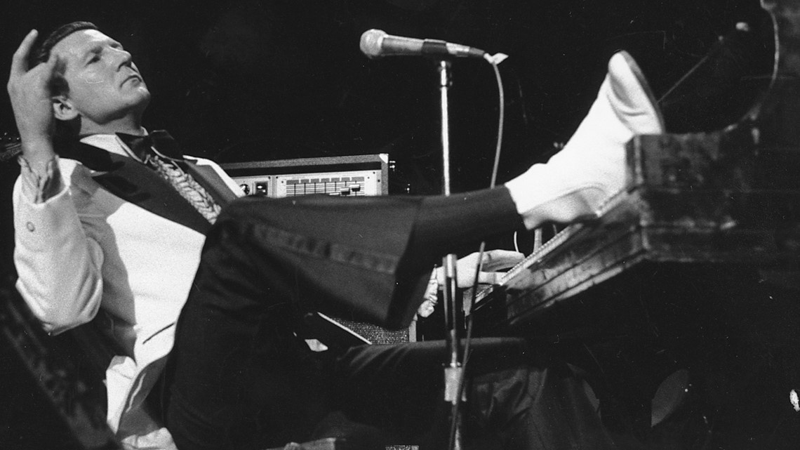 Jerry Lee Lewis funeral, memorial service: Family says goodbye - Vimarsana News