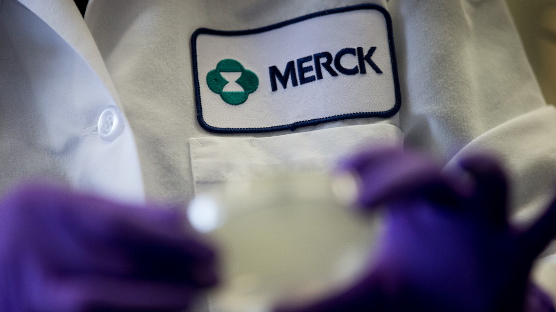Merck menggugat rencana Biden untuk menegosiasikan harga obat Medicare