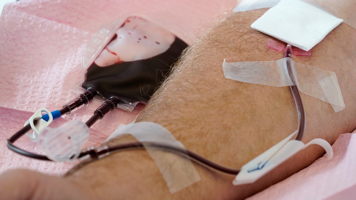 FDA membuka jalan bagi lebih banyak pria gay untuk menyumbangkan darah