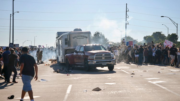 Oklahoma passes law exonerating drivers who kill or injure rioters while fleeing scene