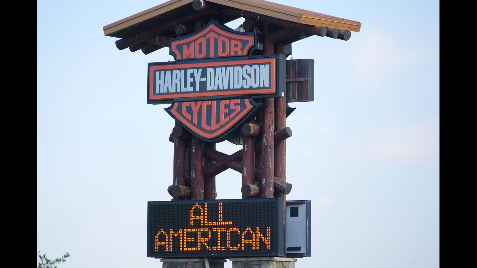 Secret Service buying Harley-Davidson motorcycles despite 