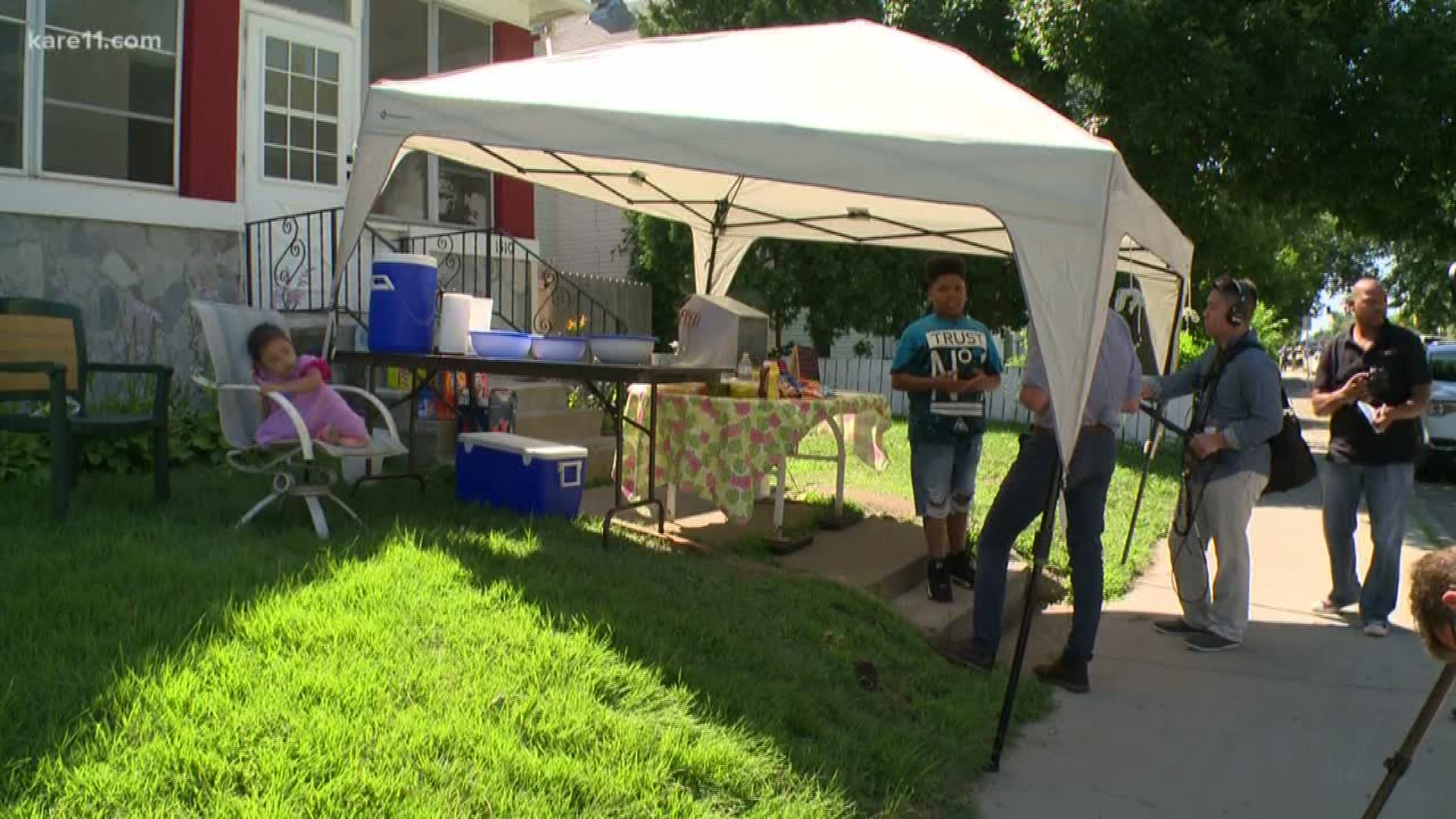 A business savvy Minneapolis boy is selling hot dogs to make extra summer cash to buy school clothes. Word got around fast, including to the Minneapolis Health Department where a complaint was made. Hearing that the hot dog stand might get shut down, some