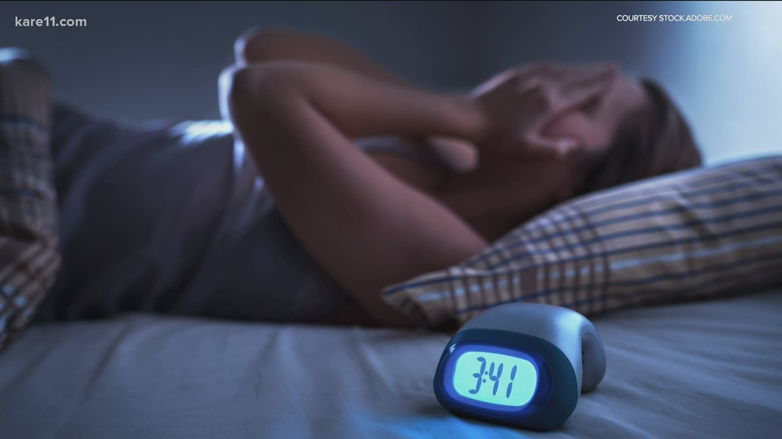 Pakar tidur menganggap waktu standar adalah yang terbaik untuk kesehatan kita