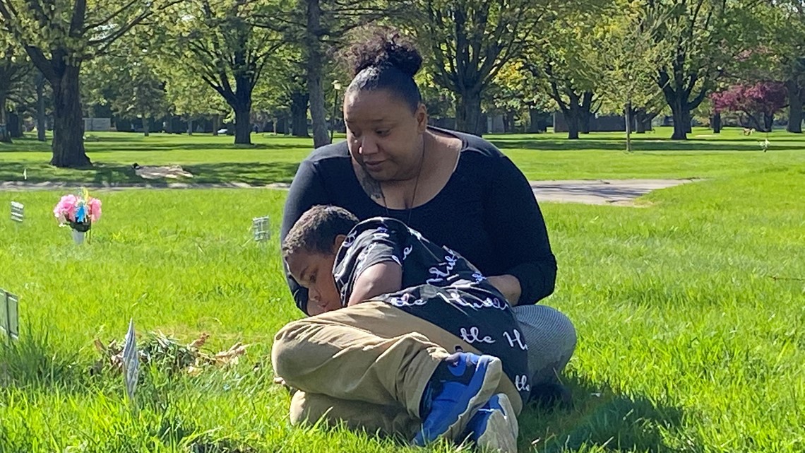 Boy tried to save his sister from a racist abuser. No one believed him. - Vimarsana News