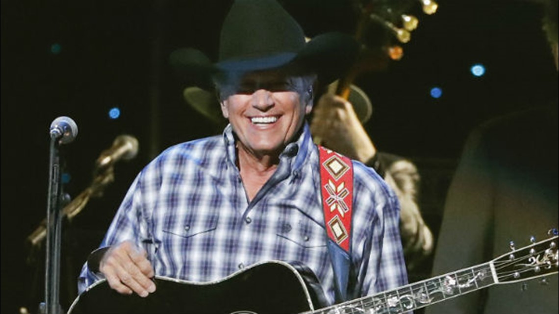 George Strait sets new all-time NRG Stadium attendance record | khou.com