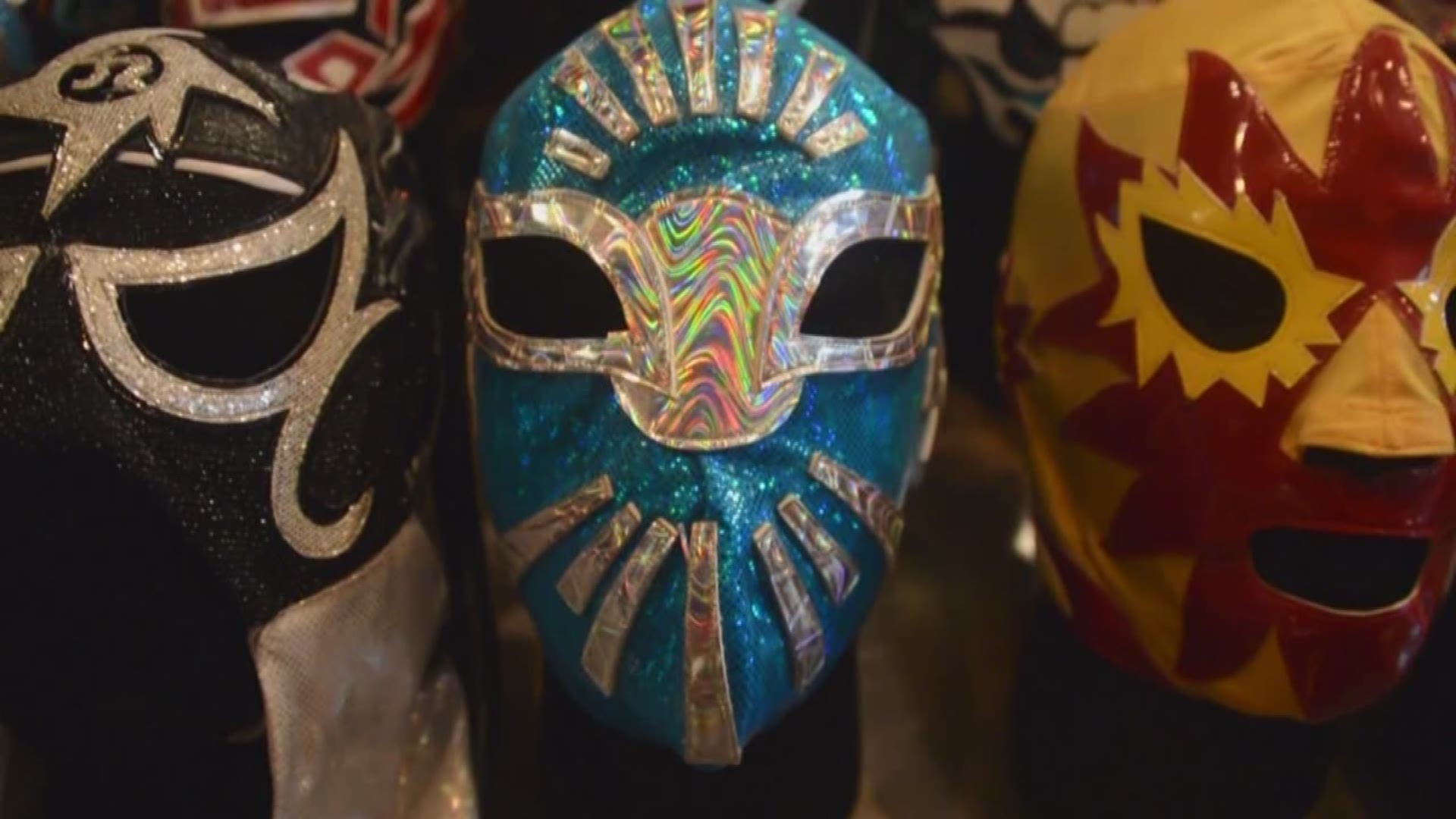 Looking for something fun and different to do? A new Mexican professional wrestling-themed bar just opened in San Antonio.
