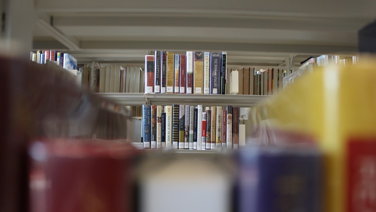 Texas librarians face harassment as they navigate book bans
