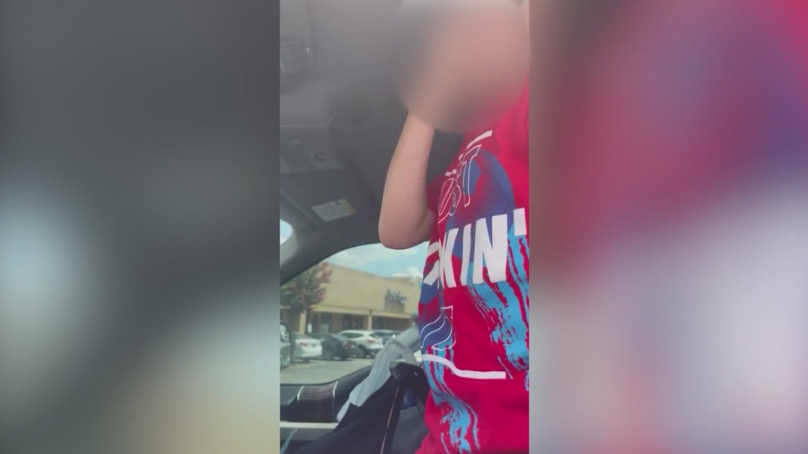 Viral video shows three children being rescued from hot car where their mother left them to go shopping