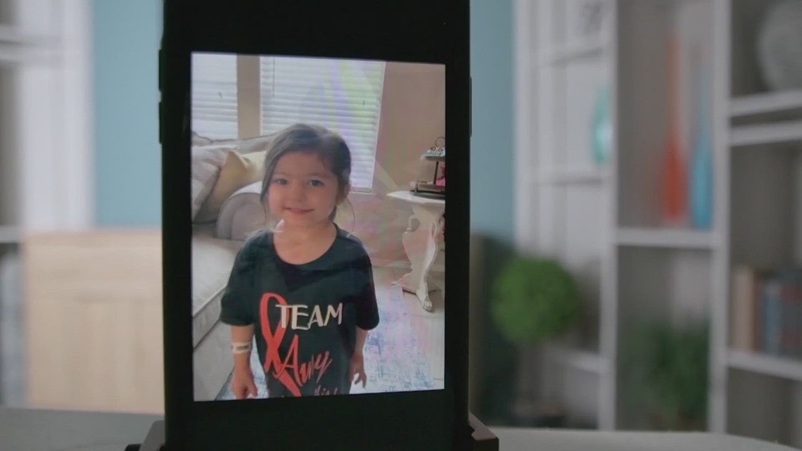 5-year-old girl rings the bell after beating cancer - Vimarsana News