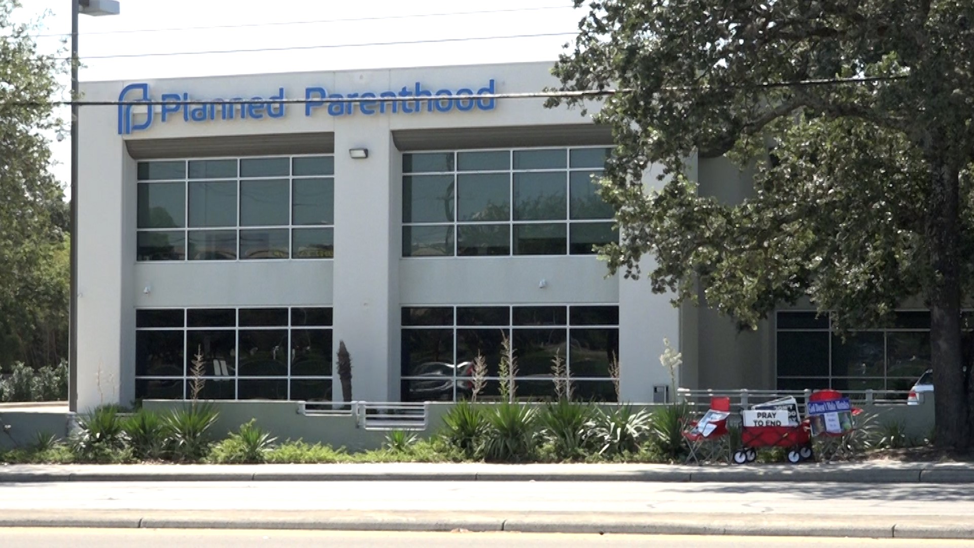 Planned Parenthood offering free 'Plan B' pills in wake of Texas