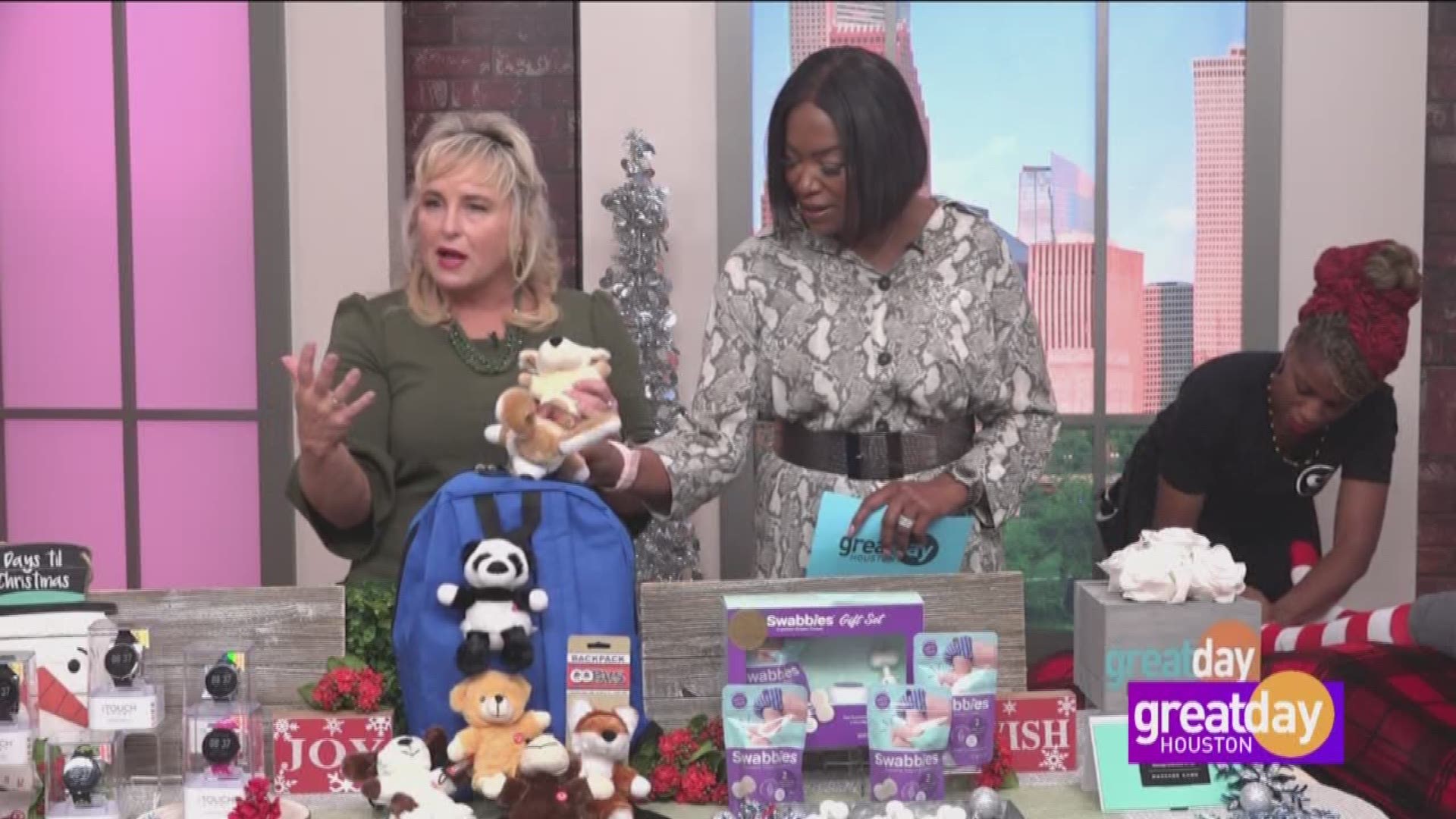 Dawn McCarthy of Dawn's Corner stopped by Great Day Houston with her favorite holiday gift ideas for everyone in the family.