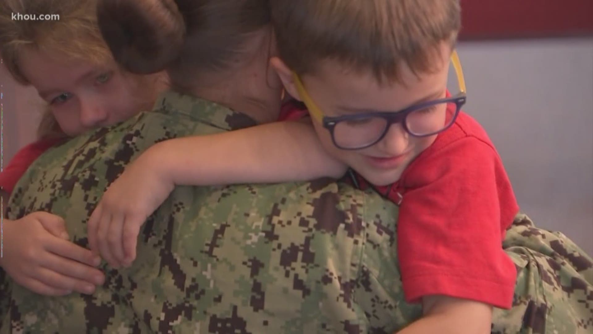 There were tears of joy for two Jacksonville, Florida siblings who were reunited with their military mom just days before Thanksgiving.