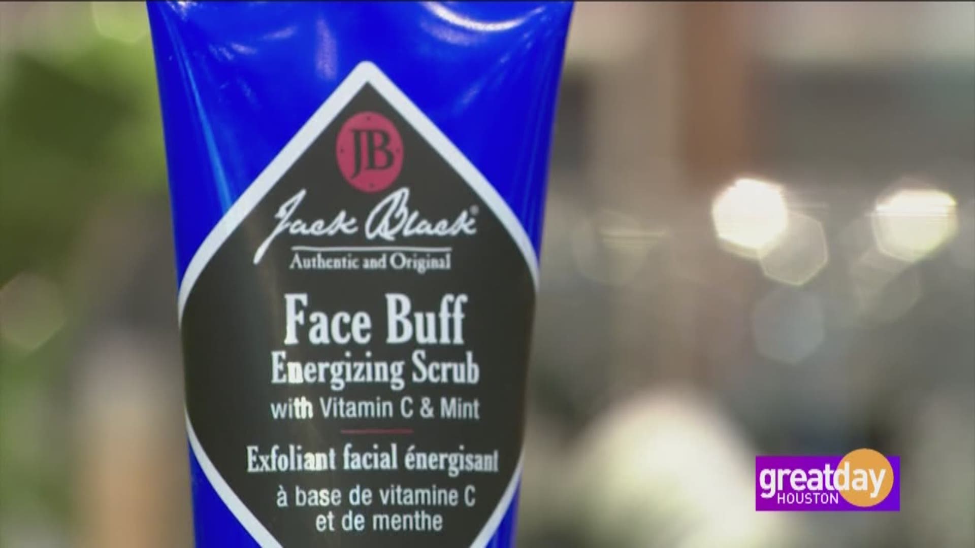 Make up professional Craig Maclemore shows us the latest skincare trends for men from Kuhl Linscomb.