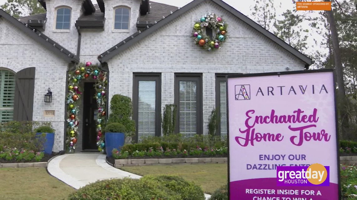 Komunitas yang direncanakan induk Artavia mengadakan Enchanted Home Tour mereka untuk liburan