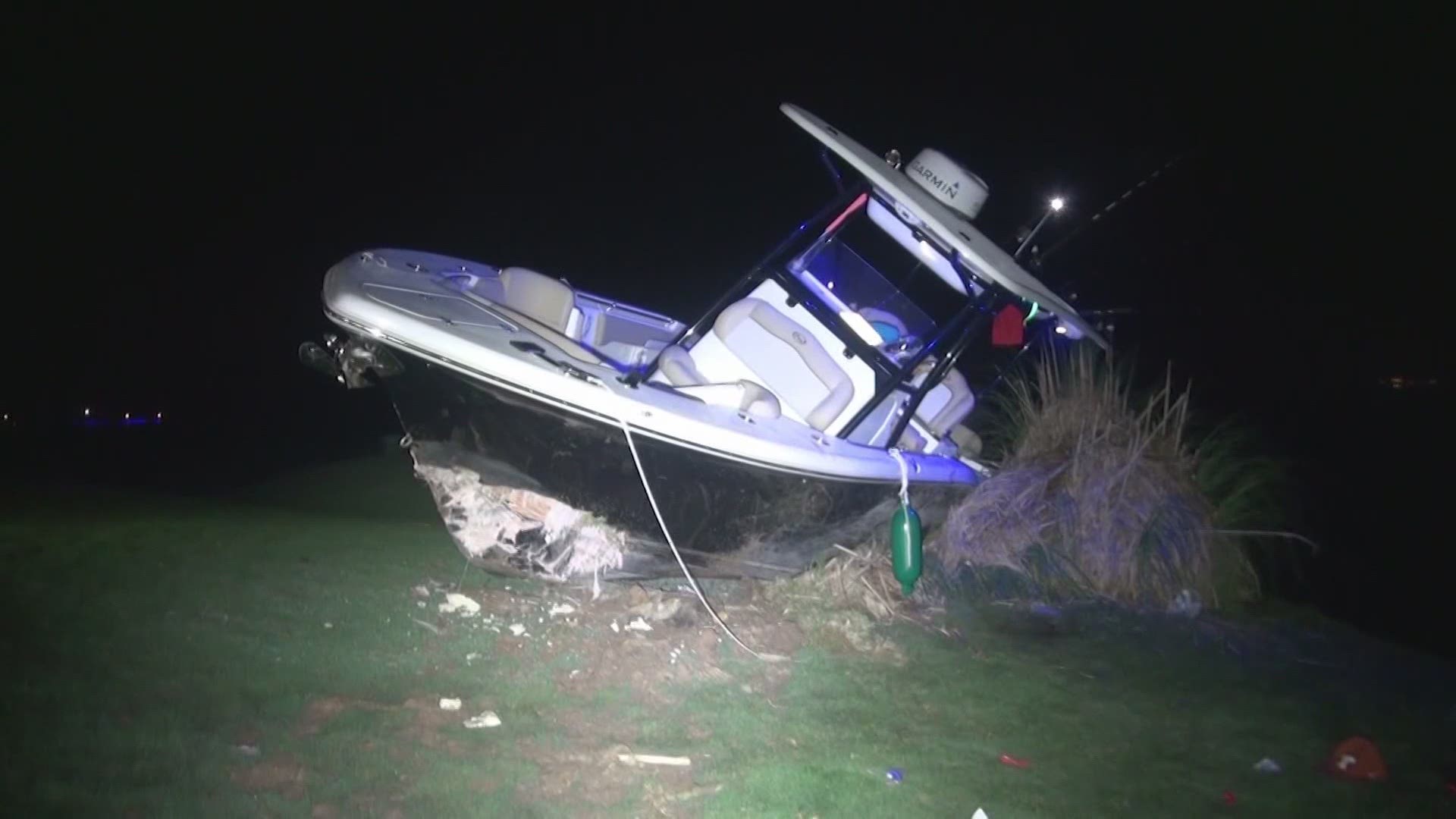 Lake Conroe boat crash 1 person found dead, 3 severly injured