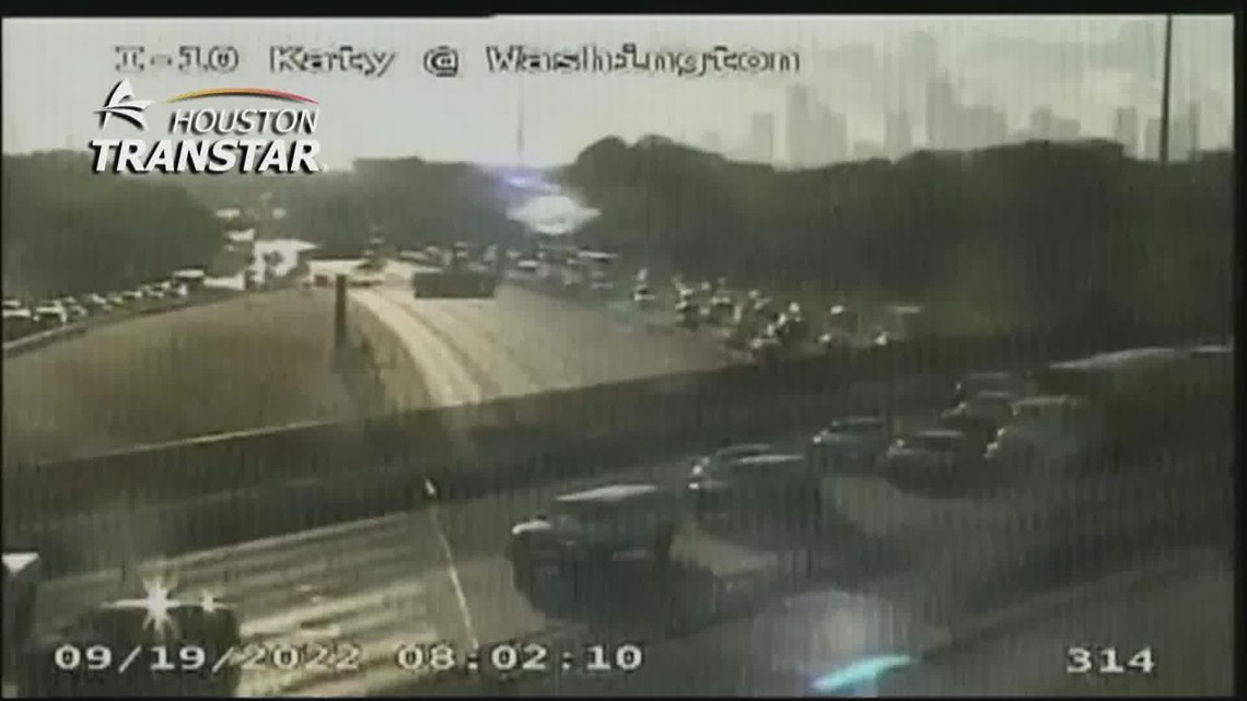 Lalu lintas Houston, Texas: Kecelakaan mematikan menutup WB Katy Freeway