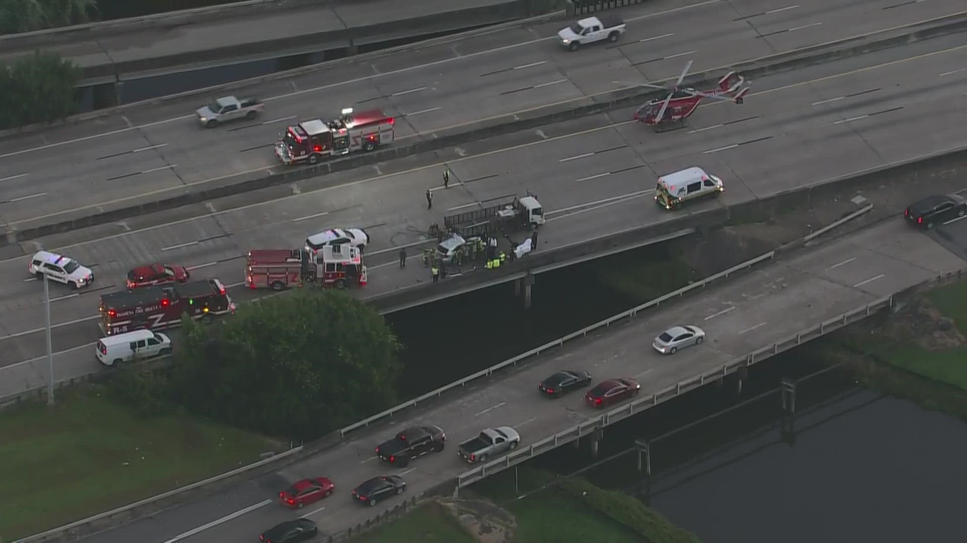 Air 11 is over yet another major crash this morning southeast of Houston