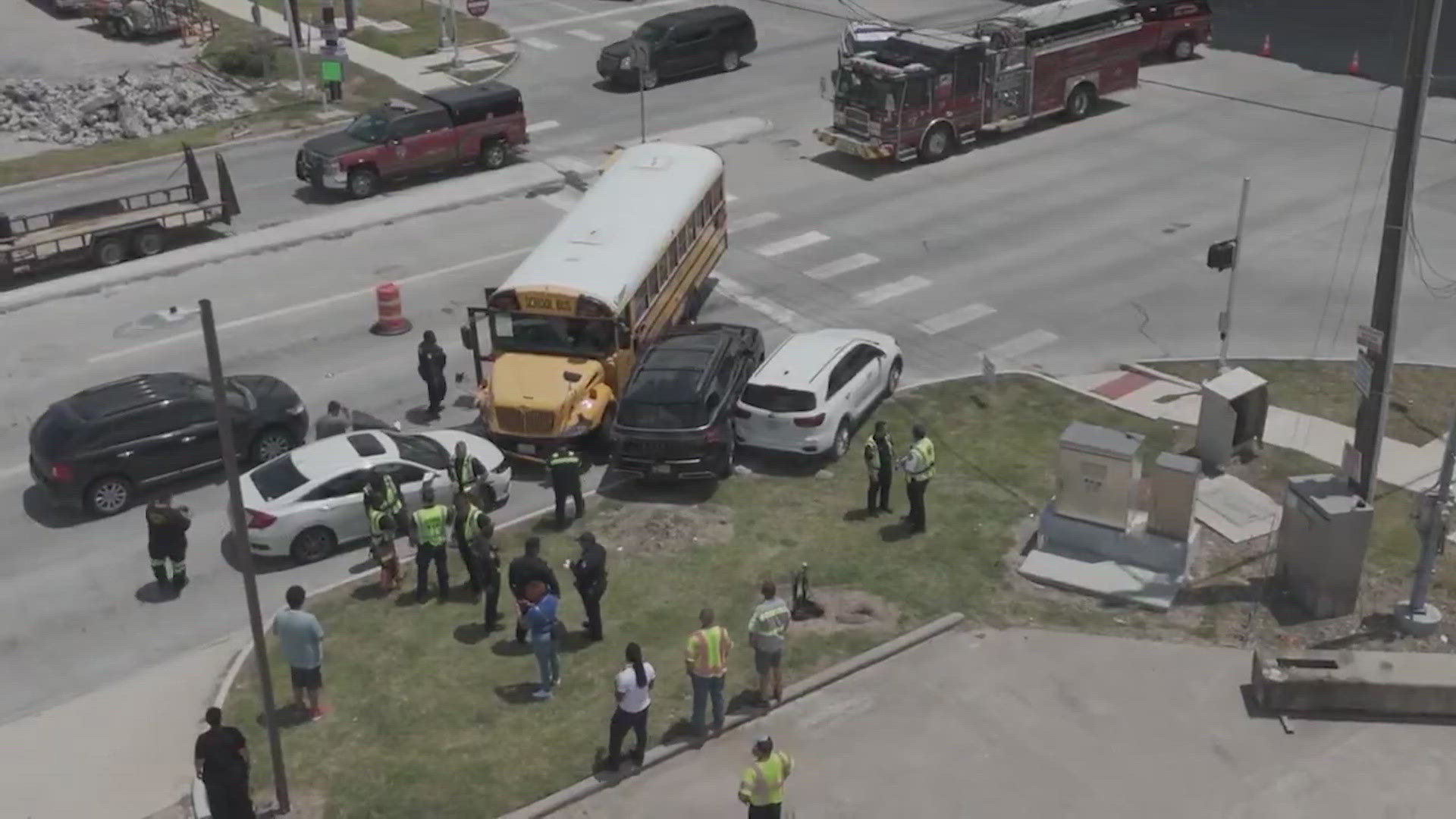 Humble ISD bus driver, 5 others injured in crash | khou.com