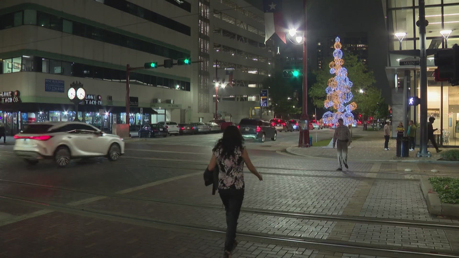 Downtown Houston easing alcohol restrictions