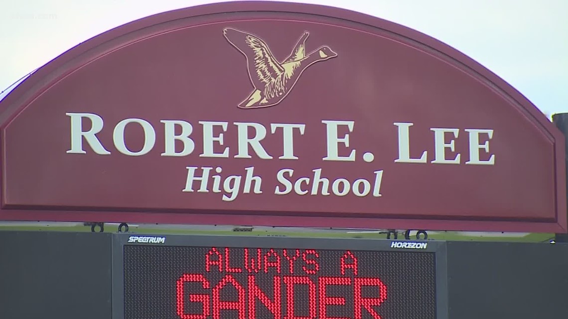 Baytown community debates changing name of Robert E. Lee High School ...