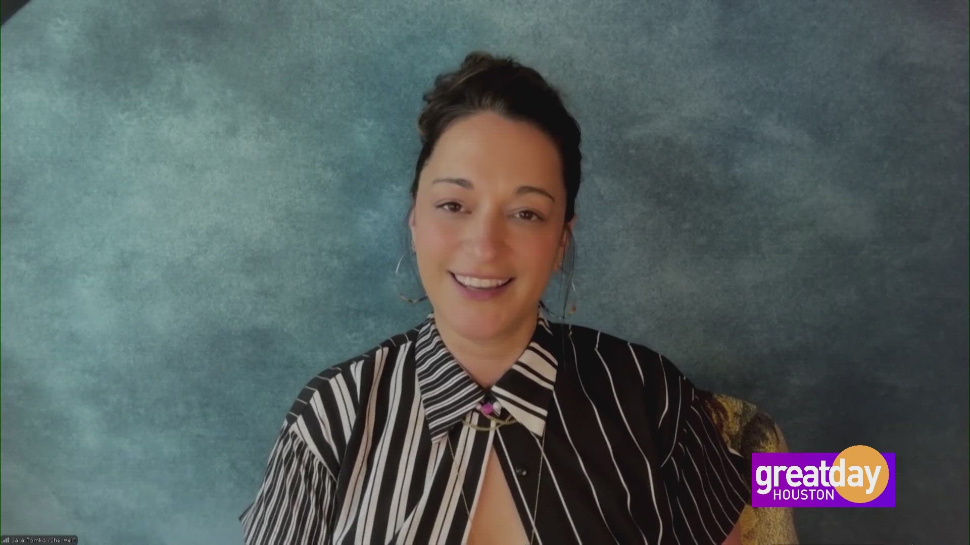'Resident Alien' star Sara Tomko is coming to Comicpalooza | khou.com