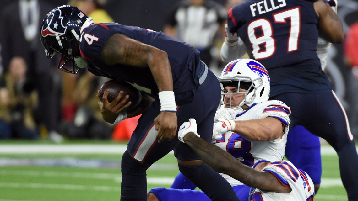 Deshaun Watson attempts backwards pass to avoid sack - Stream the Video -  Watch ESPN