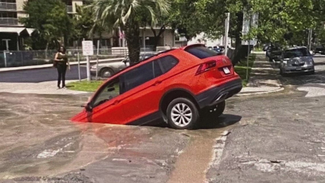 SUV falls into sinkhole in Galveston