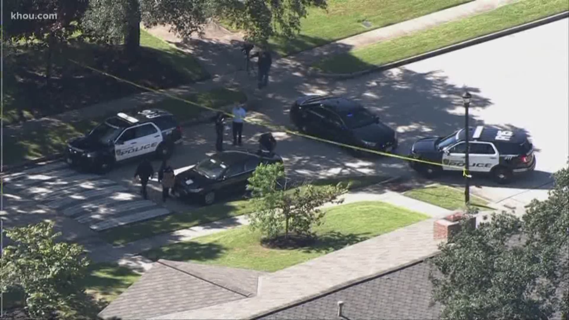 KHOU 11's Shern-Min Chow reports on a reported drive-by shooting in a southwest Houston neighborhood.