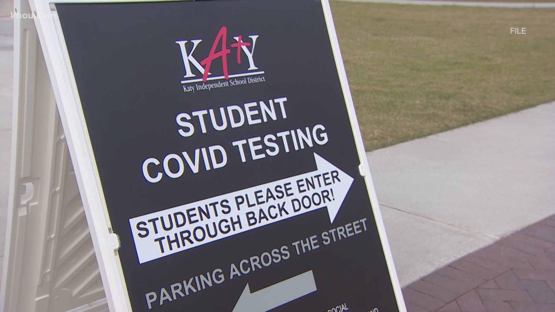 Medical doctors from across Texas are recommending that schools test students and staff for COVID-19 to help prevent outbreaks.