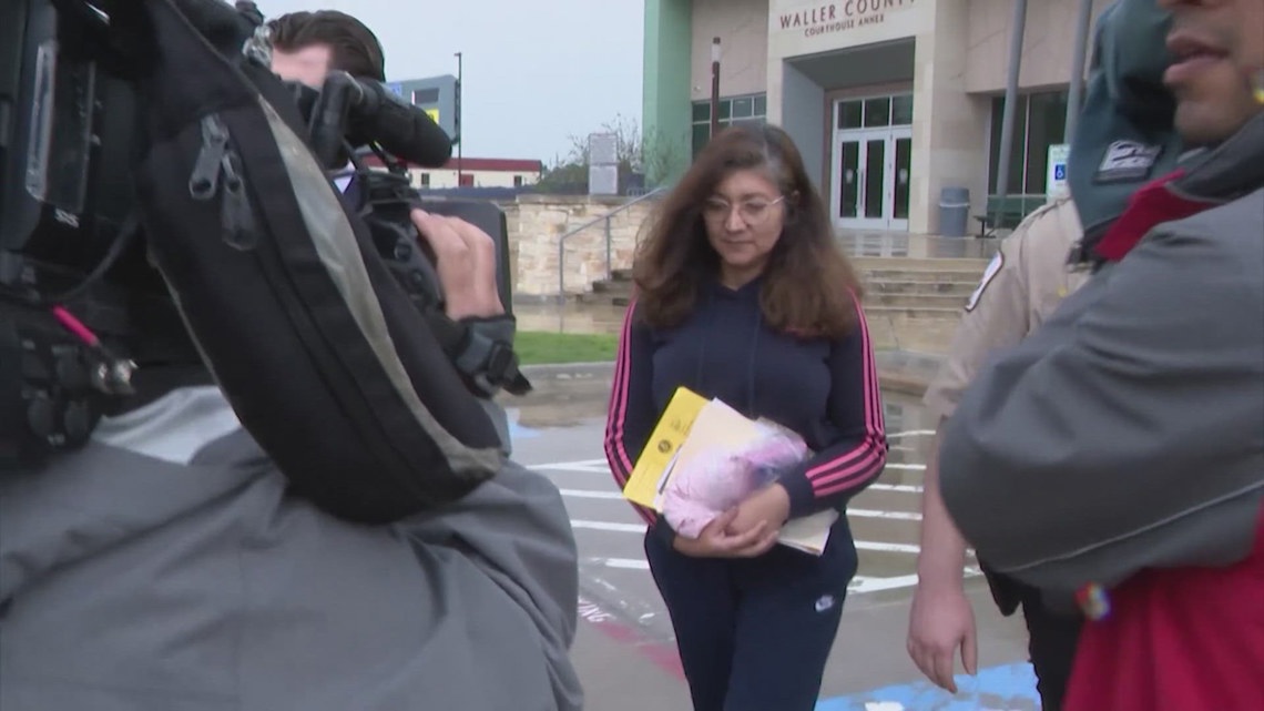 Appeals court weighs Texas abortion law case involving Houston-area midwife