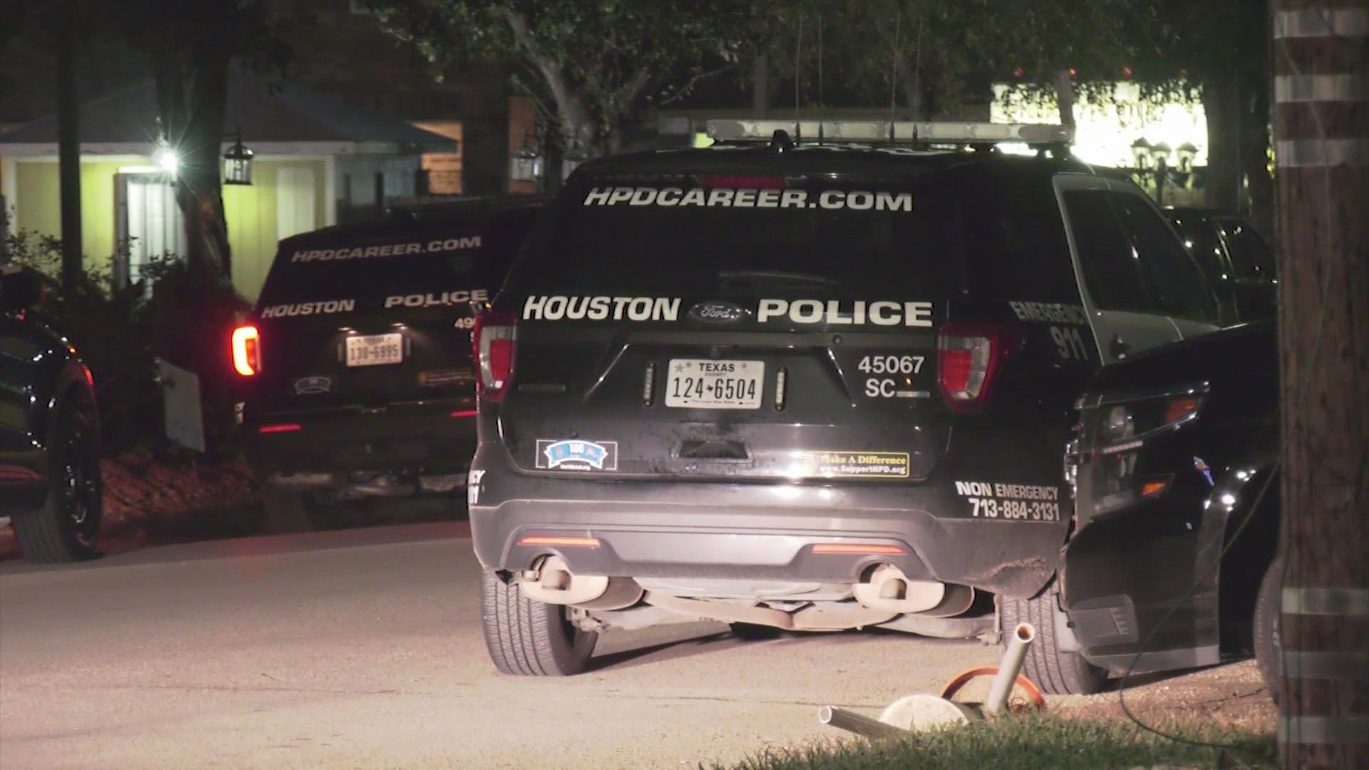 SWAT standoff leads to robbery suspect arrest, Houston police say ...