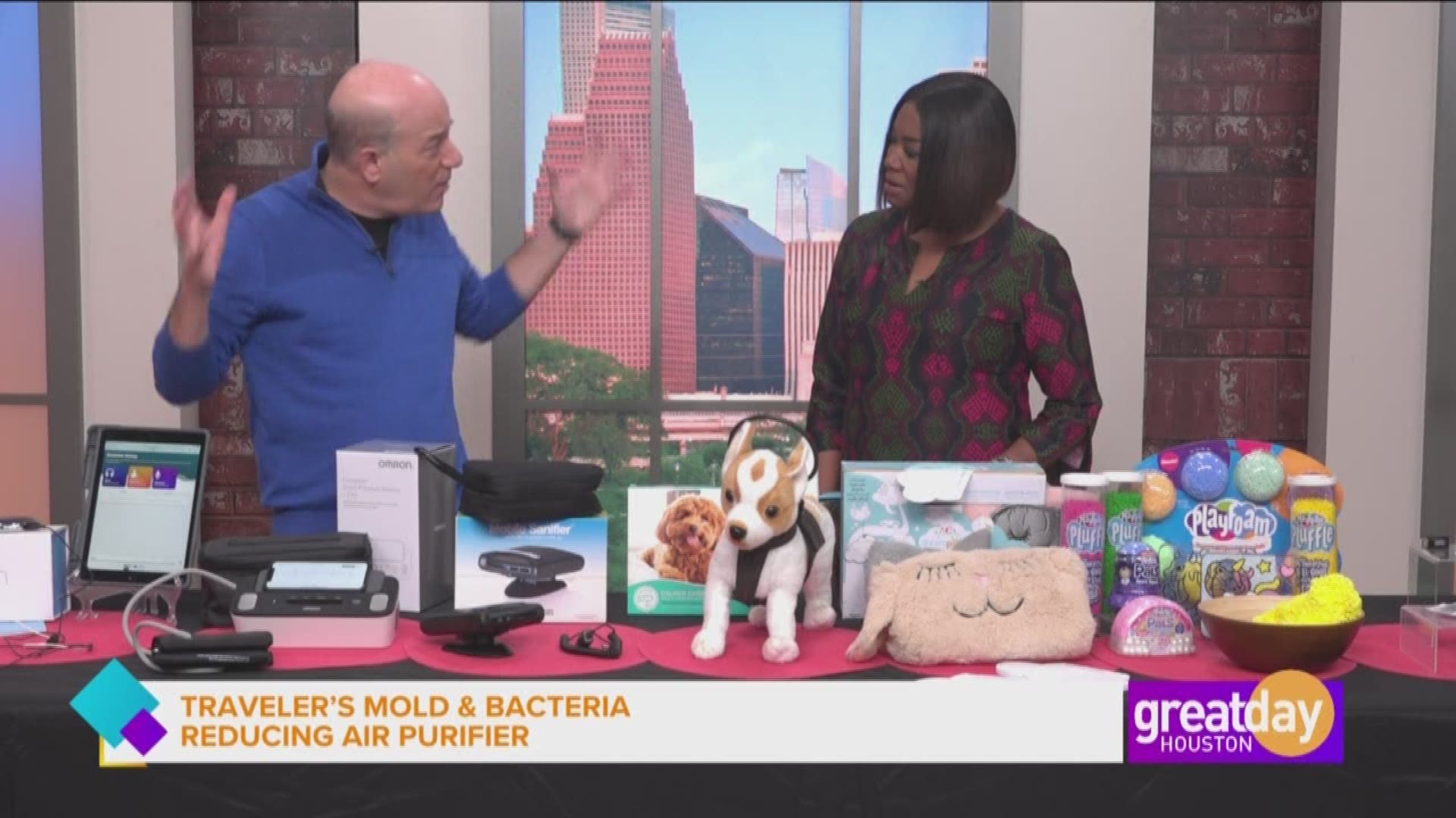 "Gadget Guy", Steve Greenberg, stopped by Great Day Houston with wellness gadgets for the whole family.