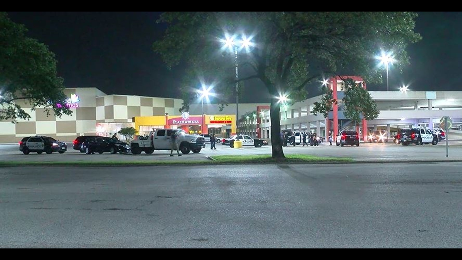 3 arrested after armed robbery, police chase in southwest Houston ...