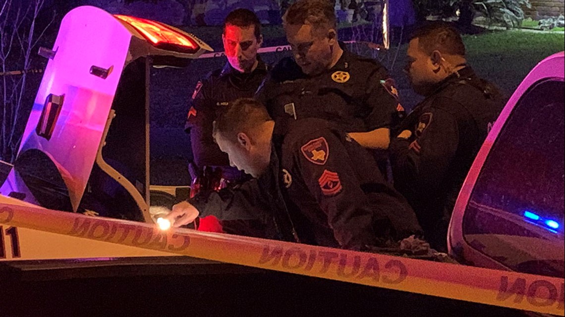Man selling air fresheners shot at Spring car wash