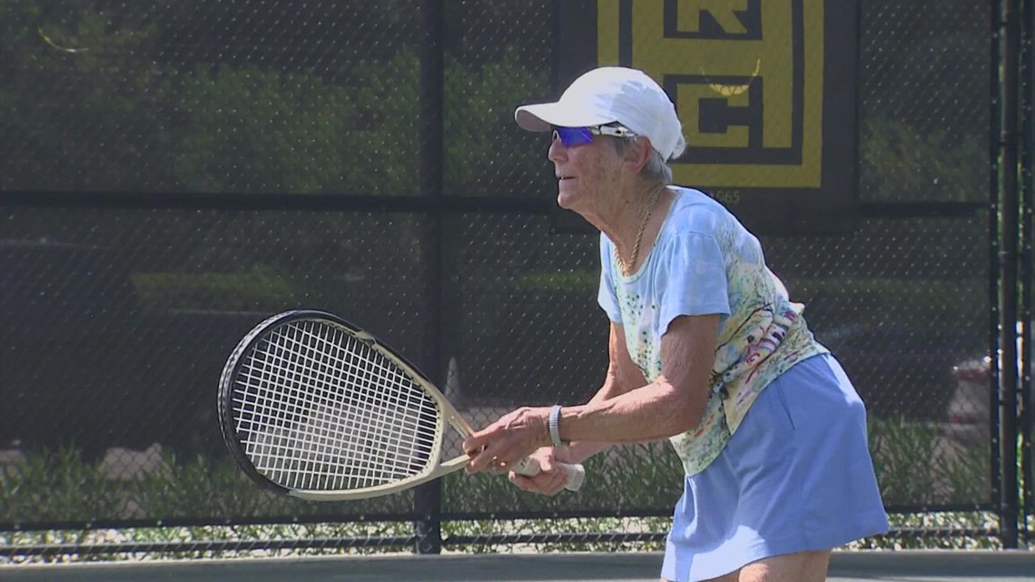 Pada usia 89, pemain tenis ‘super senior’ bukan tandingan status quo