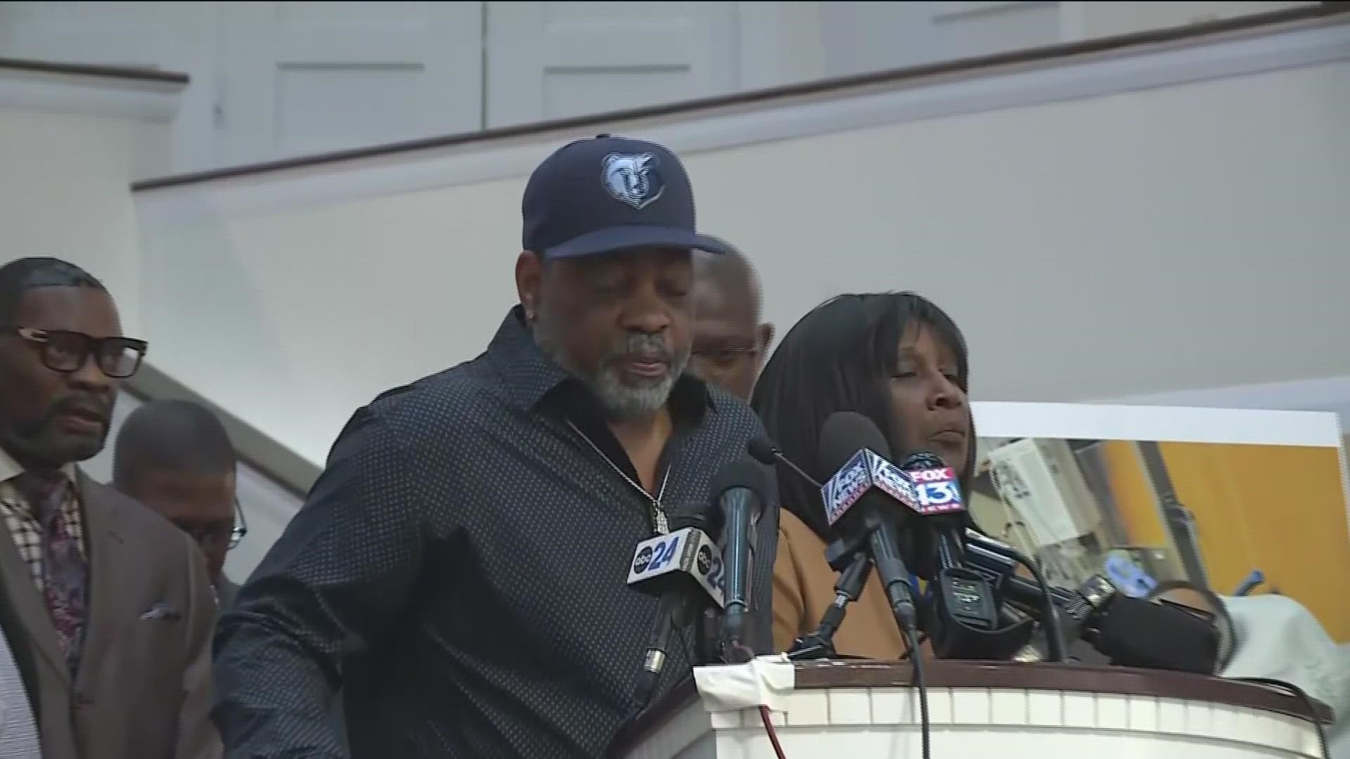 Tyre Nichols' stepfather asks community for 'peaceful protests' | khou.com