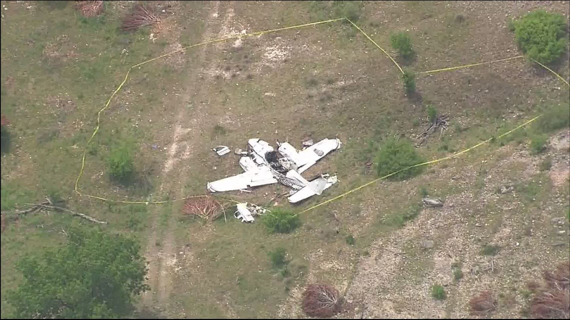 Texas plane crash At least 5 dead when plane from Houston crashes near