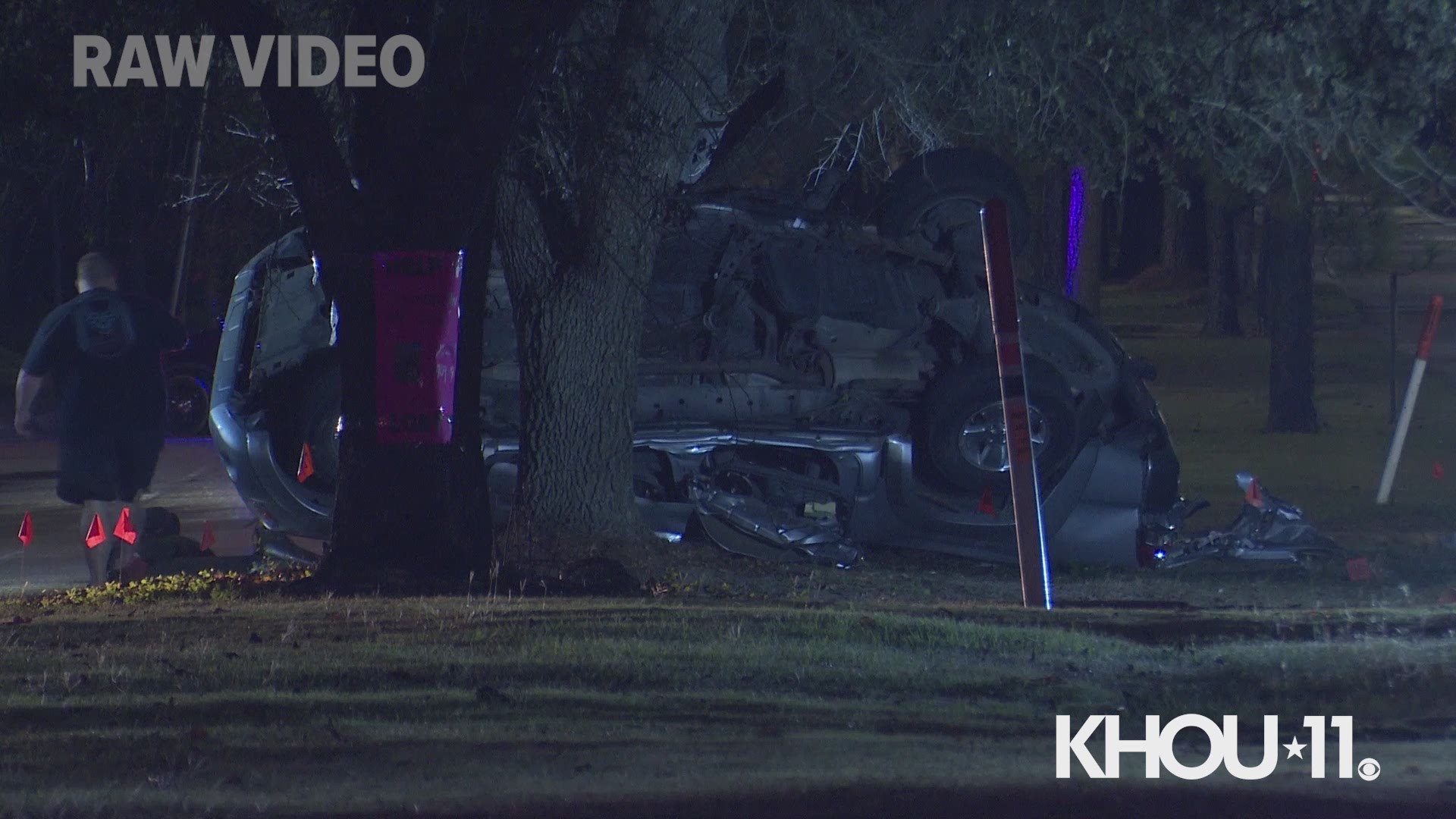 Houston police investigating a deadly overnight crash Thanksgiving that left one person dead and three other hospitalized in critical condition.