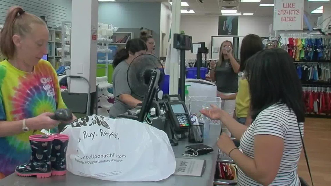 How to save money on back-to-school shopping - Vimarsana News