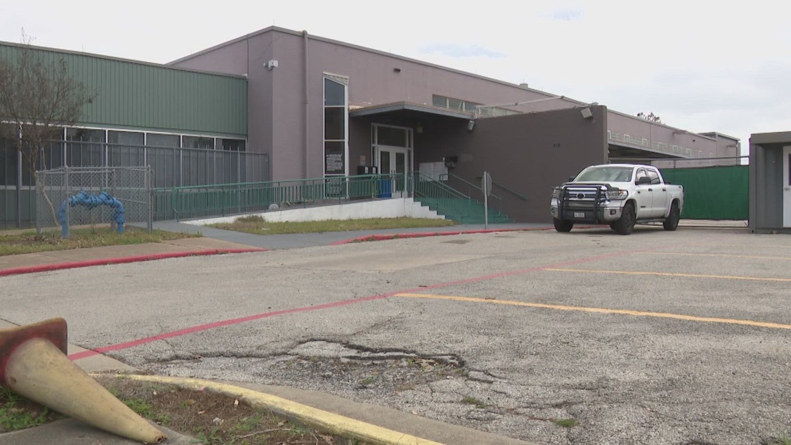 Houston finalizes purchase for EaDo homeless hub, eyes June 1 opening