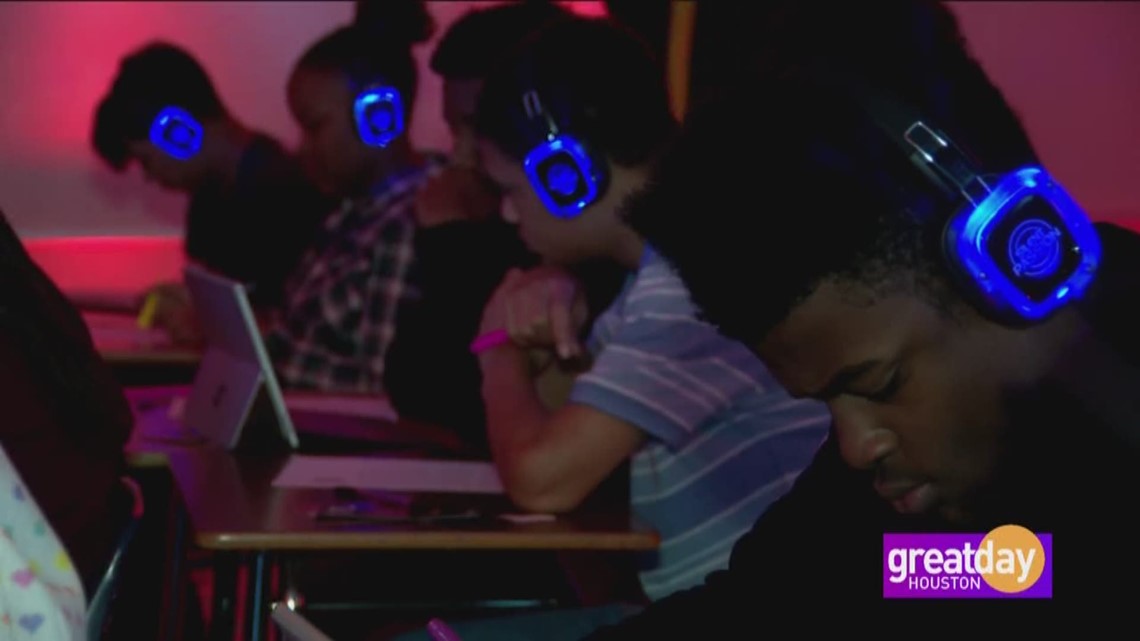 Reading With A Rapper | khou.com
